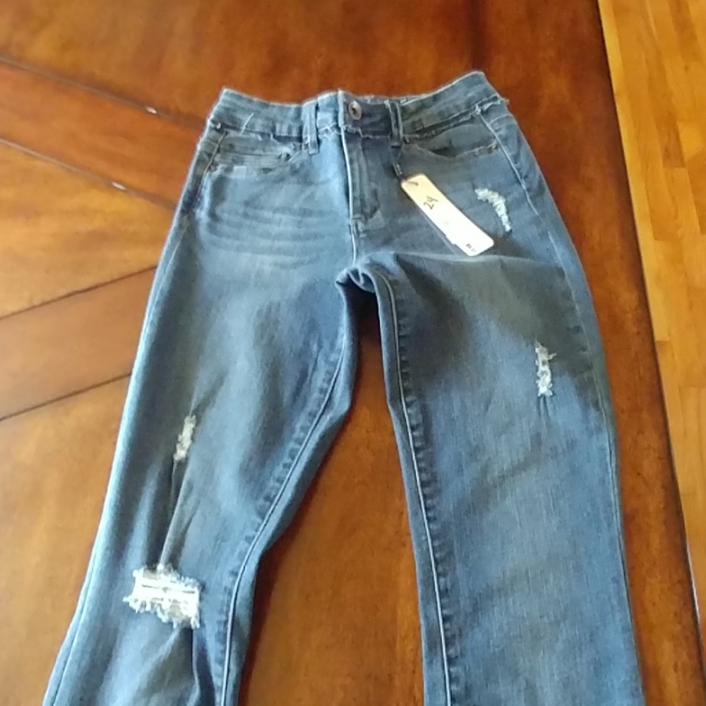 NEW GREAT DETAILED JEANS - Picture 3 of 6